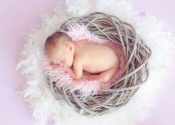 Newborn’s First Days of Life: A Journey of Love and Discovery